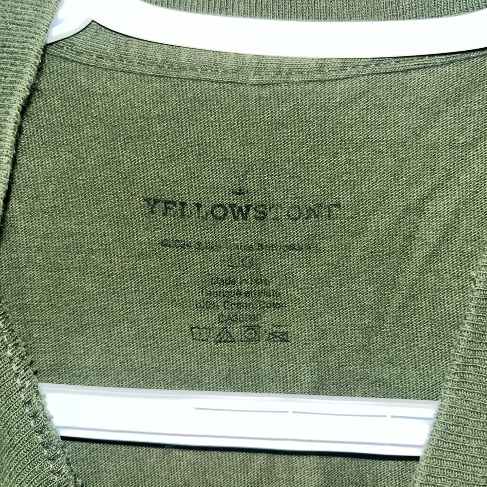 Yellowstone Rip Graphic Tee - Picture 2 of 3